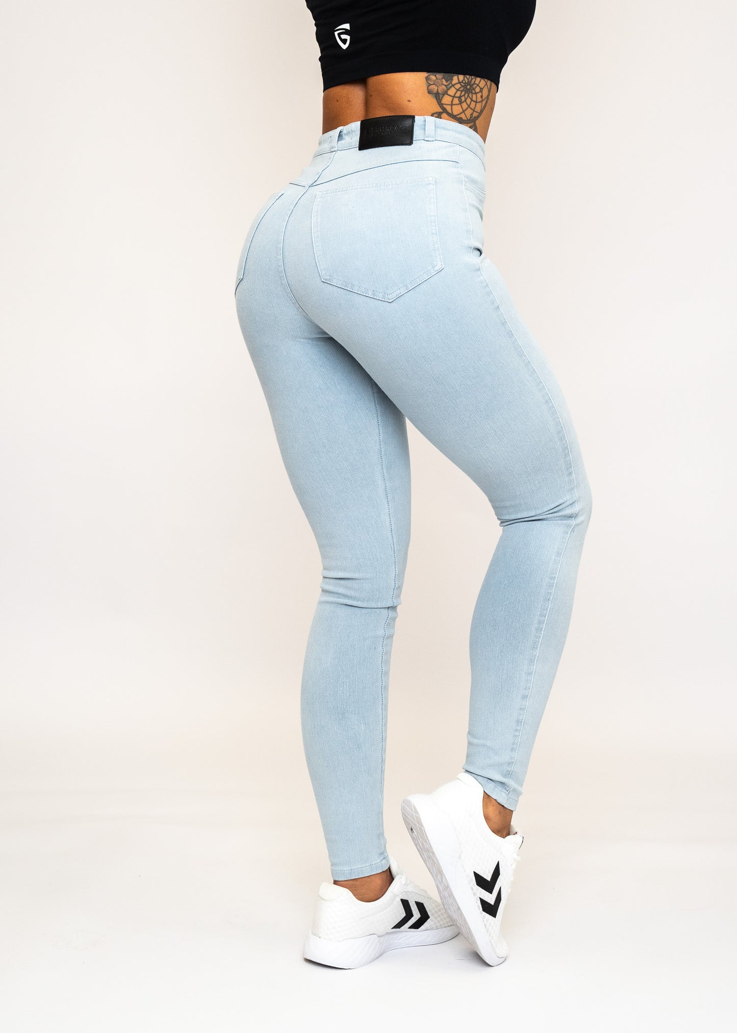 High Waist Denim Jeans - Sky Blue - for kvinde - EMBRACE - Jeans