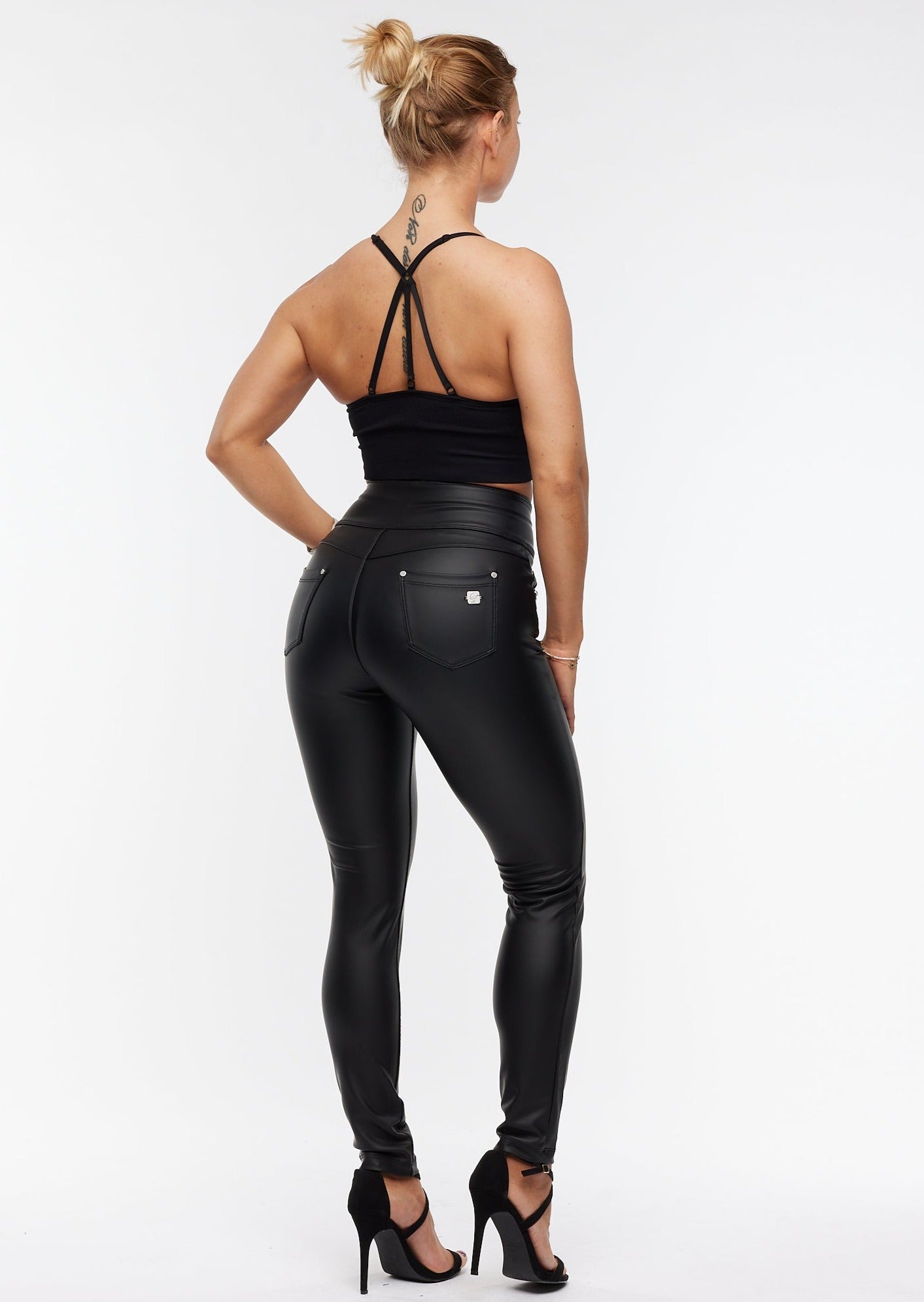 Freddy WR.UP® NOW High Waist - Eco Leather Black - for kvinde - FREDDY WR.UP® - Bukser