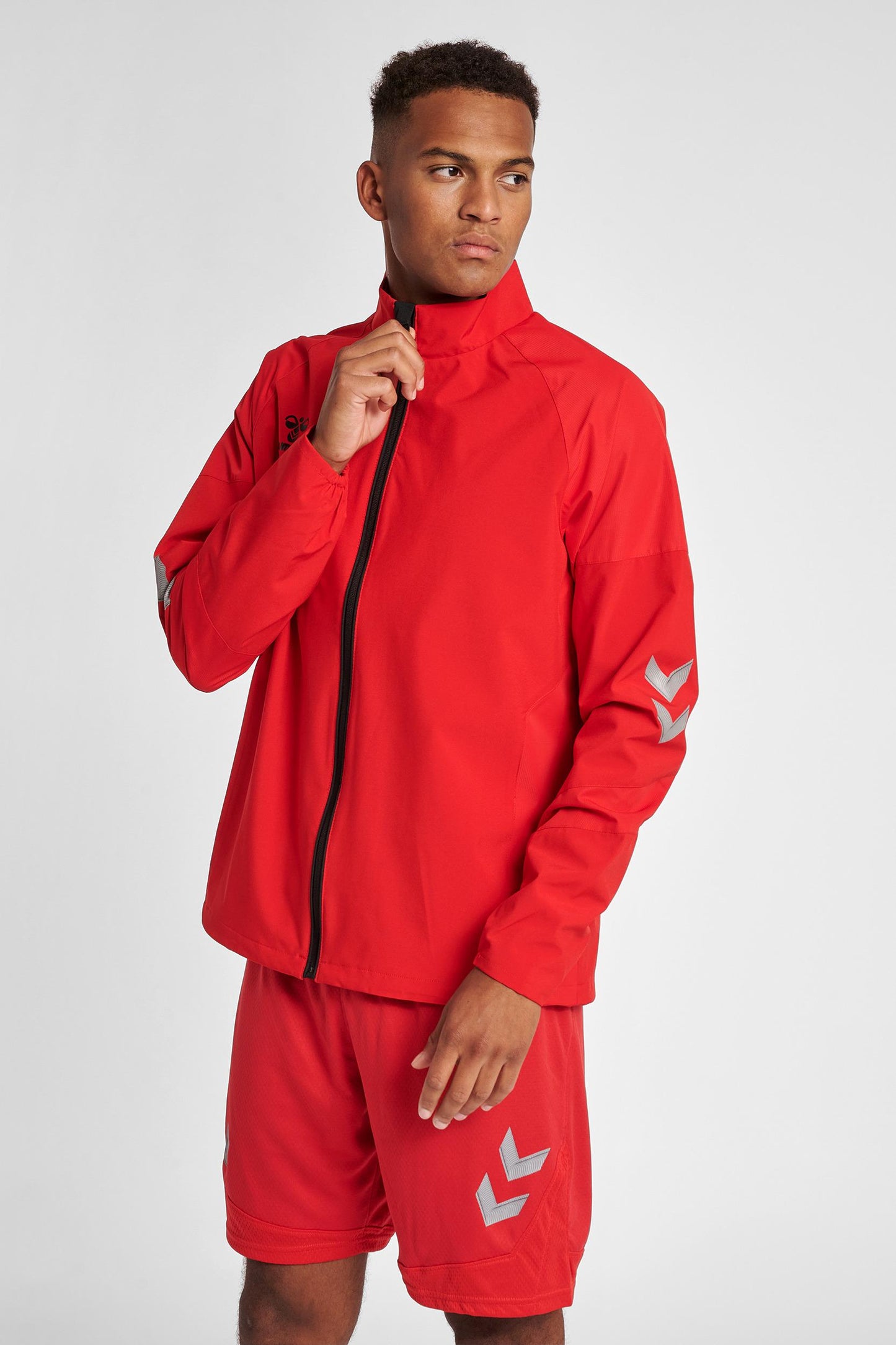 HUMMEL - Hmllead Training Jacket - True Red